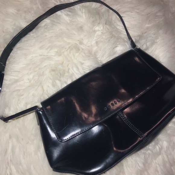 Guess Purse 🦋 - Picture 2 of 3